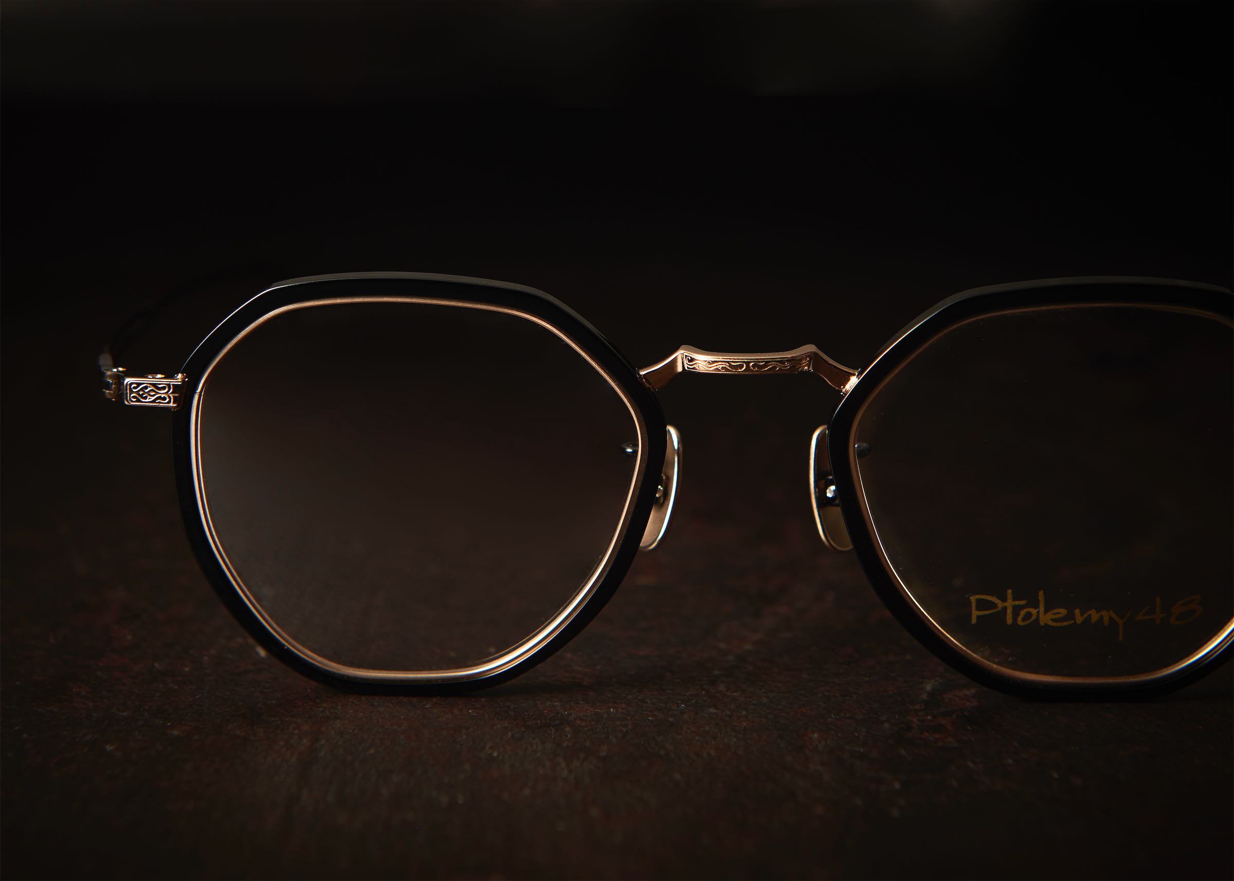 最後の人 クリティカルエディション EMPEROR E-061 / EYEWEAR :: Ptolemy48（トレミーフォーティ