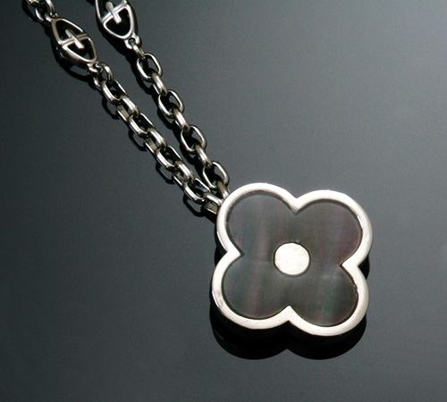 Pansy / Pearl Black.(PB) / S-028-PB