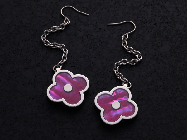 Small Pansy pierced / Pearl Pink